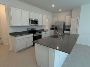 7381 Ivy Tendril Ave in Orlando, FL - Building Photo - Building Photo