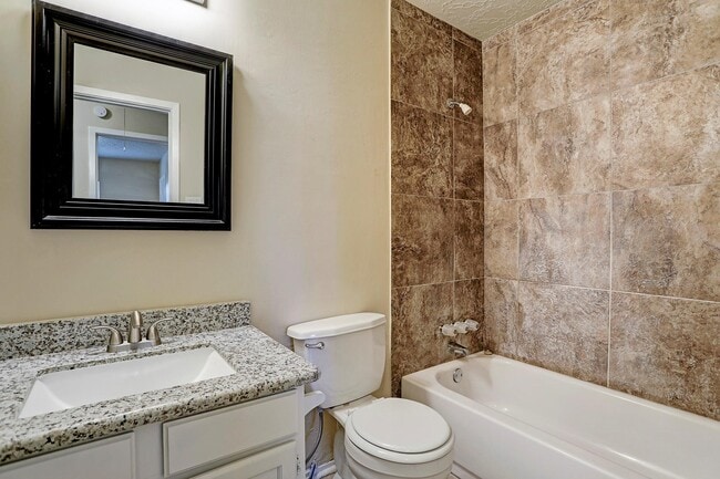 2443 Autumn Springs Ln in Spring, TX - Building Photo - Building Photo