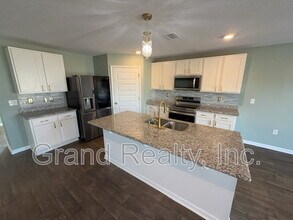 5520 Lancelot Trl in Milton, FL - Building Photo - Building Photo