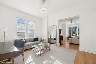 2633 N Magnolia Ave in Chicago, IL - Building Photo - Building Photo