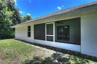 8626 102nd Ct in Vero Beach, FL - Building Photo - Building Photo