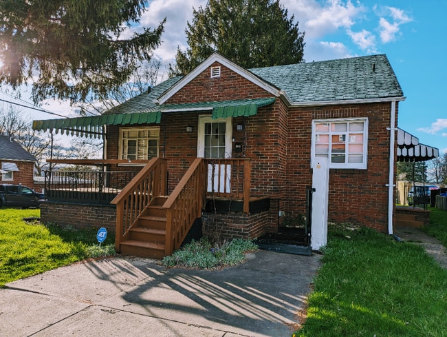 property at 801 Lathrop St