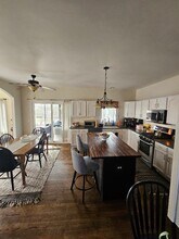 492 Spring Ridge Dr in Crystal Lake, IL - Building Photo - Building Photo