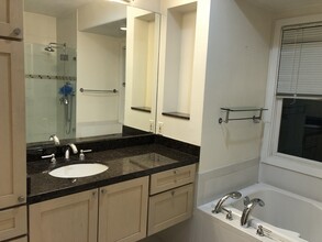 1007 Evelyn Ave in Albany, CA - Building Photo - Building Photo
