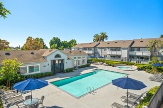 Hampton Pointe in Anaheim, CA - Building Photo - Building Photo