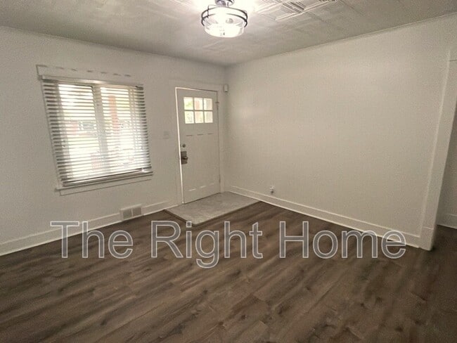 8334 Izard St in Omaha, NE - Building Photo - Building Photo