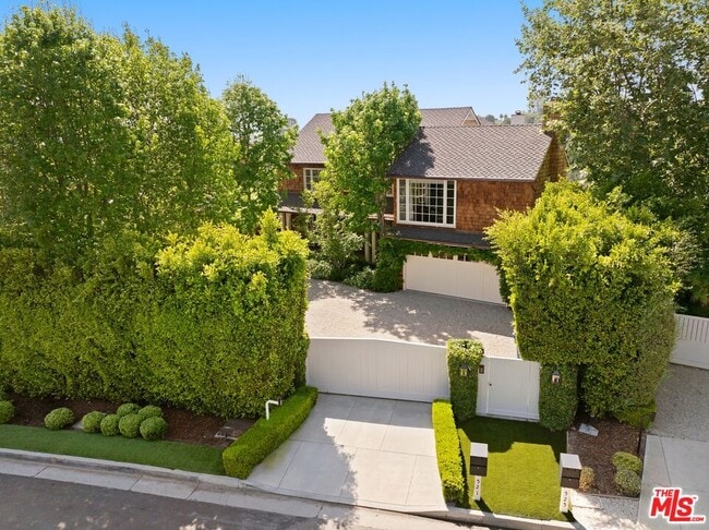 521 Spoleto Dr in Los Angeles, CA - Building Photo - Building Photo