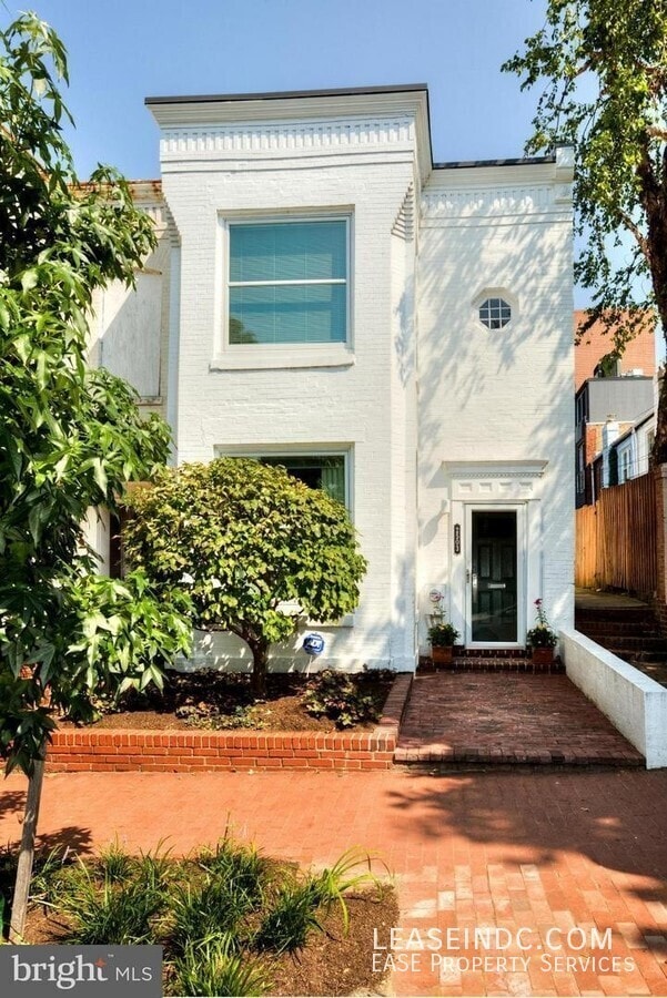 property at 2503 I St NW