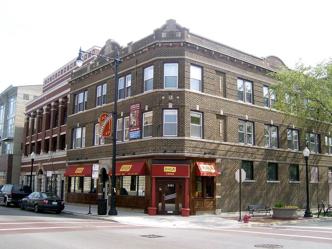 5101 N Clark St in Chicago, IL - Building Photo - Building Photo