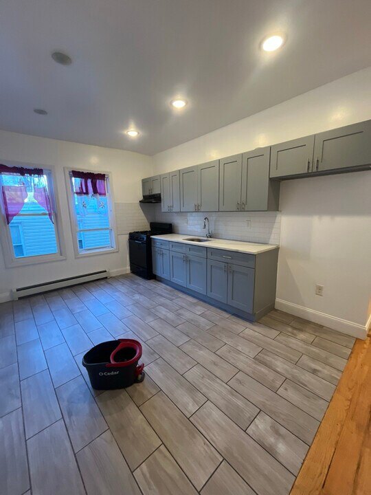 35 William St in Orange, NJ - Building Photo