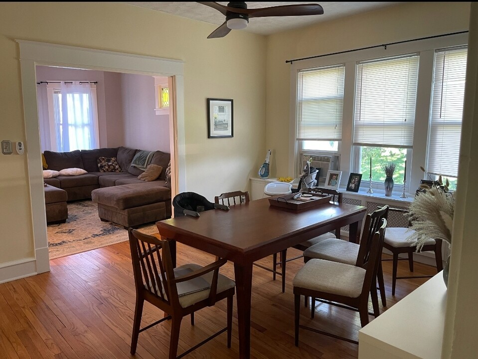 932 Western Ave in Albany, NY - Building Photo