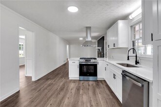 2371 Holly Springs Rd in Marietta, GA - Building Photo - Building Photo
