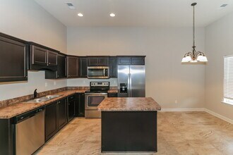 7911 Hemlock Dr in Southaven, MS - Building Photo - Building Photo