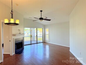 1133 Torrence Cir in Davidson, NC - Building Photo - Building Photo
