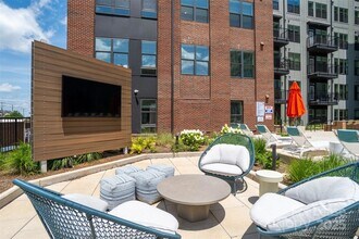 3305 South Blvd, Unit A1 in Charlotte, NC - Building Photo - Building Photo