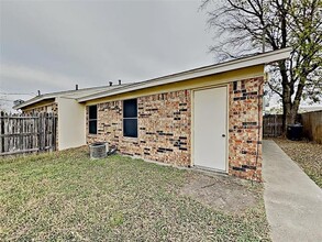 7472 Tiffany Meadows Ln in Fort Worth, TX - Building Photo - Building Photo