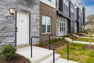 Ainsworth in Richmond, VA - Foto de edificio - Building Photo
