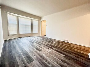 20211 Gilchrist St in Detroit, MI - Foto de edificio - Building Photo