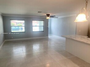 272 NW 79th Ave in Margate, FL - Building Photo - Building Photo