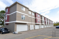 Youngstown Townhomes and Apartments in Edmonton, AB - Building Photo - Building Photo