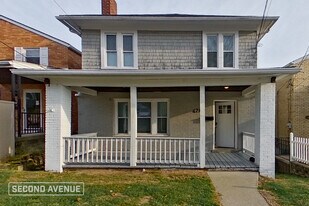 420 Groveland St in Pittsburgh, PA - Building Photo