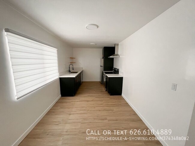 property at 1313 Huntington Dr