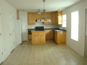 602 Bishop Dr in Mansfield, TX - Building Photo - Building Photo