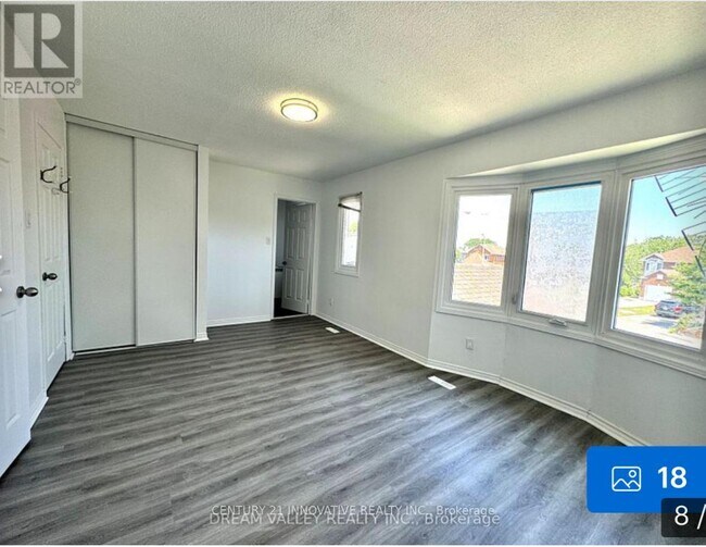 122 Natal Ave in Toronto, ON - Building Photo - Building Photo