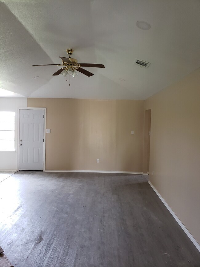 12106 Roandale Dr photo'