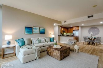 38 N Almaden Blvd-Unit -Unit 1215 in San Jose, CA - Building Photo - Building Photo