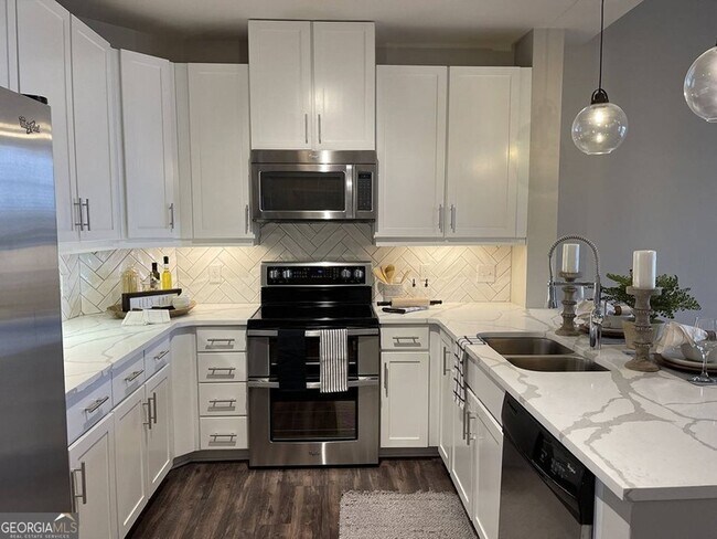 property at 92 W Paces Ferry Rd NW