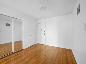 2 West End Ave in Brooklyn, NY - Building Photo