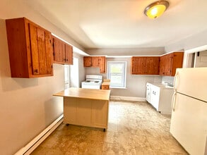 5901-3 Tulip St in Philadelphia, PA - Building Photo - Building Photo