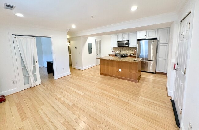 1663 Newton St NW, Unit 1