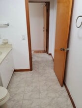 13001 SW 112th St in Miami, FL - Foto de edificio - Building Photo
