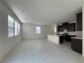 9143 Rivington Ave in Las Vegas, NV - Building Photo - Building Photo