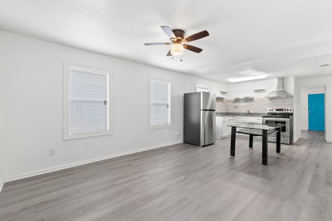 1050 19th St S in St. Petersburg, FL - Building Photo - Building Photo