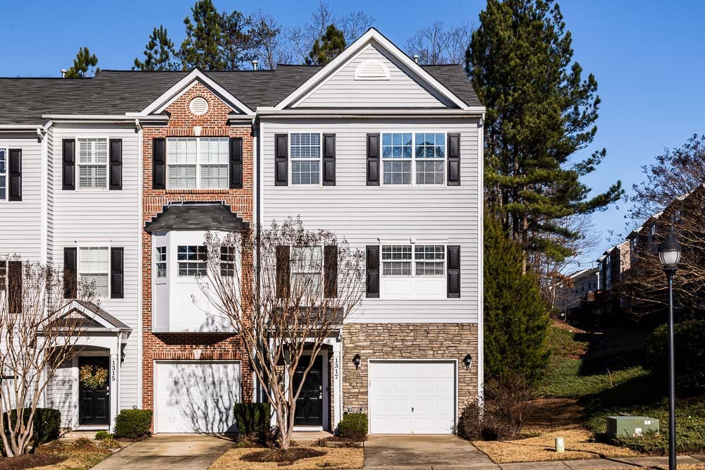 1317 Holly Grove Way in Durham, NC - Building Photo