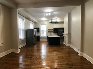 521 E 13th St, Unit 3 in Cincinnati, OH - Building Photo - Building Photo