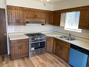 33250 N Indian Ln in Grayslake, IL - Building Photo - Building Photo