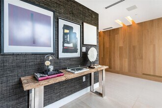 2514 Fisher Island Dr in Miami, FL - Building Photo - Building Photo