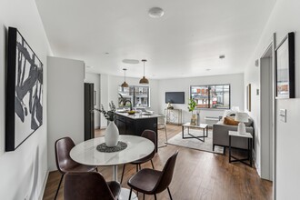 Emerald Heights in Philadelphia, PA - Building Photo - Building Photo