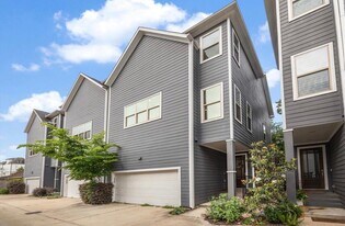 1230 W 25th St in Houston, TX - Building Photo