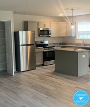 2433 Harrison Dr in Burlington, NC - Building Photo - Building Photo