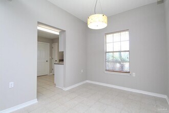 701 Thornwood Pl in Pensacola, FL - Building Photo - Building Photo