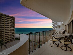 4005 Gulf Shore Blvd N in Naples, FL - Building Photo - Building Photo