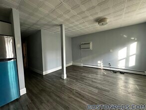 195 Maverick St in Boston, MA - Foto de edificio - Building Photo