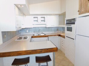 3110 Canterbury St in Greensboro, NC - Building Photo - Building Photo