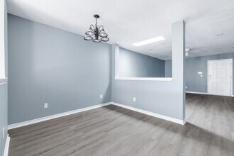 805 N Main St in Salado, TX - Building Photo - Building Photo