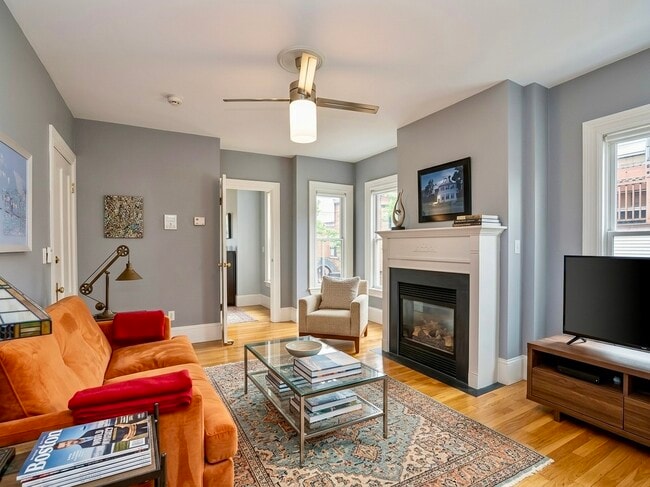 271 K St, Unit 271 K Street #2, Unit 271 K Street #2